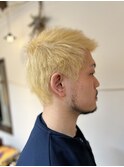 金髪スパイキーショート