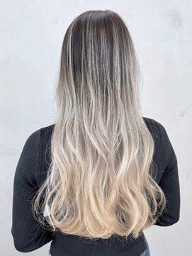 アルバム 銀座(ALBUM GINZA) 美髪レイヤーロングニュアンスカラーくびレイヤーba493421