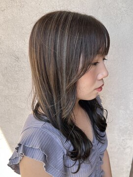 インフィニティー infinity HAIR SPACE BLOOM グレージュ・ハイライト