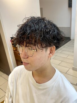 テトラ バイ ネオリーブ 横浜西口店(tetra by neolive) メンズパーマ 波巻き スパイラル 横浜