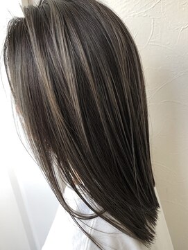 ヘアーラボ 樟葉(Hair Labo) モノトーンアッシュ