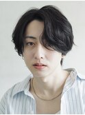 ミディアムウルフセンターパートニュアンスパーマ大人スタイル