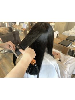 《似合わせ実績30万人》本当に“傷まない縮毛矯正”で髪質改善♪健康でツヤと潤いあるストレートに♪