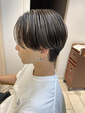 キャンバス バイ ネオリーブ 横浜西口(Canvas by neo.) 横浜★センターパートのメンズハイライト