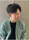 センターパートショートリバースショートニュアンスパーマ眉毛