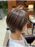 ショートボブ