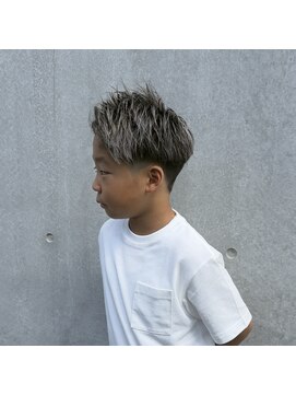 ビューティーリゾート アカヒゲ(Beauty Resort AKAHIGE) キッズカット×ホワイトメッシュ