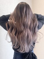 ラグーン(LAGOON)&nbsp;バレイヤージュグレージュハイライトダブルカラーケアブリーチ