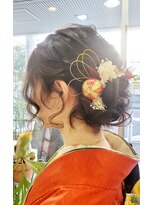 美容室 コーラル 華やかな成人式ヘア