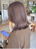 ブリーチなしラベンダーダスティピンクベージュ外ハネミディアム
