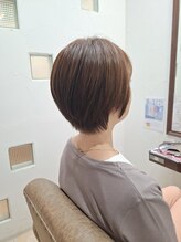 ロマン バイ ルームス(浪漫 by ROOMS)&nbsp;襟足スッキリ丸みショート【浪漫byROOMS小西】