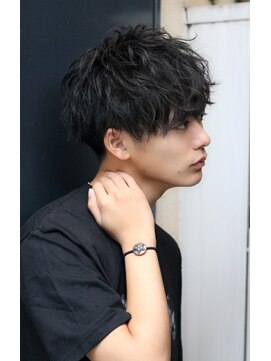 ネイビー(NAVY) 前下がりマッシュ フロント重め スパイラルパーマ ツーブロック