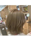 ハイトーンベージュ外ハネボブ