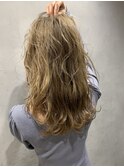 ブロンドベージュ