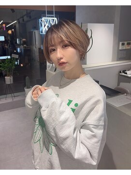 ファイブバイジエクト 堀江(FIVE by The Ect) バレイヤージュ×ミルクティーベージュ×シースルーバング