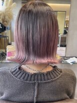 トルネード(TORNADO)&nbsp;切りっぱなしボブ 外ハネ バレイヤージュ 平手さん風 t110