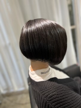 ツムグ 代官山店(TUMUGU) ★30代40代50代大人可愛いダークアッシュナチュラルショートボブ