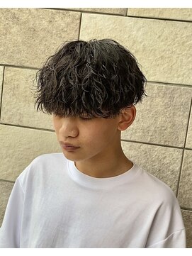 ロロネー 池田(Lolonois) 波巻きスパイラルパーママッシュショート無造作パーマ刈り上げ