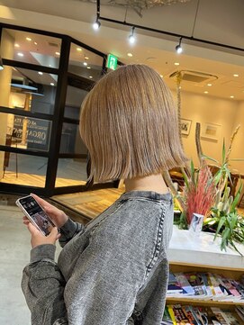 ロロネー 中津(Lolonois) 【Lolonois中津】切りっぱなしボブ
