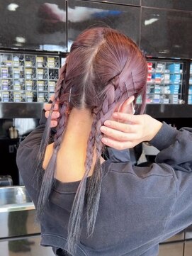 ナンブヒルズ(nambu-HILLS) 変形みつ編みアレンジ