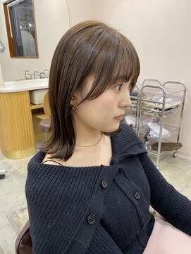 キュオンシア(CUEON. ciea) 柔らかベージュ