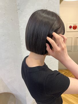 ロンドプランタン 恵比寿(Lond Printemps) ミニウルフレイヤーカット顔周り前髪韓国ショートボブ