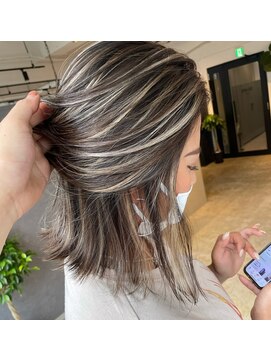 メリー オオサカ(Merly Osaka) 透明感ベージュハイライト