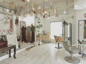 gigi　hair　works【ジジヘア ワークス】