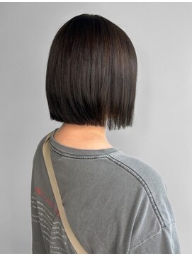 ヘアーメイク ラグズ(Hair Make Luxtz) パツンボブ/20代/30代/縮毛矯正デザインストレート