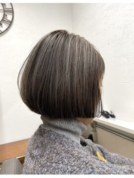 ルーモ(lumo) ☆白髪染めハイライトカラー&コンパクトボブ☆