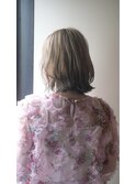 ハイトーンベージュ×裾デザインカラー