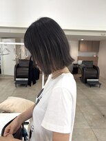 ニュイアン(nuian)&nbsp;オリーブグレージュ/切りっぱなしボブ