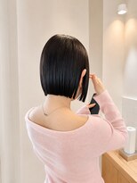 フォト 新宿三丁目(foto)&nbsp;髪質改善縮毛矯正地毛風ストレート切りっぱなしボブ