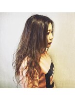 トライベッカ(tribecca)&nbsp;【ルーズパーマのロングスタイル】