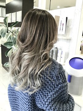 クリーム(CREAM) バレイヤージュ