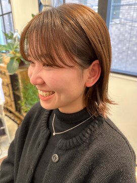 アム(amu) ストレートボブ×透明感ベージュ/外ハネボブ/ベルボブ