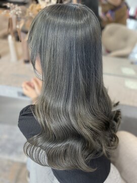 ラビス 浦和(Lovis) アンブレラカラー/こなれミディ/ウェーブパーマ/韓国マッシュ