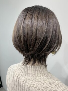 リグ 横浜(Lig.) ウルフカット/大人ボブ/グレージュカラー/ニュアンスカラー