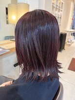 ビーチ(BEACH)&nbsp;暖色系カラーブリーチなしワインレッド外ハネボブ