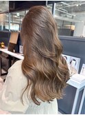 マロンベージュ似合わせカットフェミニンロング_ba523981