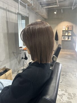 ラック(LUCK) こっくりベージュ/船橋/くすみベージュ/細めハイライト