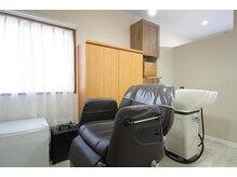 ピオニー(Peony)の雰囲気(フルフラットのシャンプー台◎)