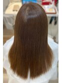 カラー毛の縮毛矯正、理想のストレートヘアへ