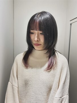 ヌークバイラヴェスト 四日市(neuk by lovest) レイヤー グレー×インナーピンク