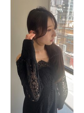 シア(sia) 韓国風レイヤーカット/顔周りカット/顔まわりレイヤー