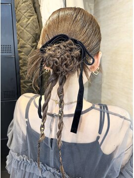 エルバイラビス 大宮(elu by lovis) 《Ｈina》カチモリヘア