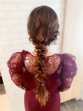 アフィナー(Afinar) 【横浜/横浜駅】結婚式にも◎大人可愛い編み下ろしアレンジ