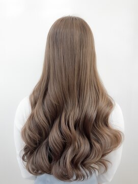 エイチバイシオミエイチ 神戸三宮(H by shiomi H) 透明感ベージュレイヤーカットブリーチなしカラー