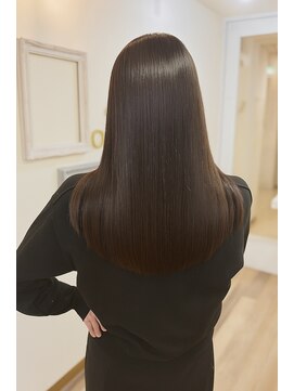 クク(KuKu) サラ艶ストレート