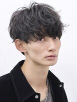 アーリー(Ali'i)&nbsp;ソフトツイストパーマ束感ショートラウンドマッシュサイドパート